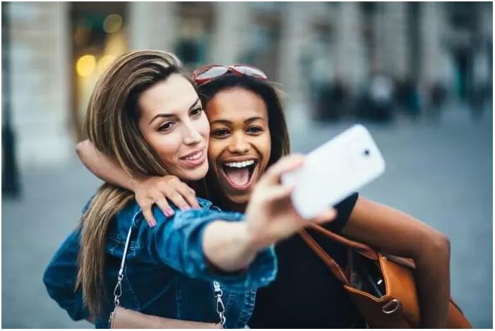 Google Photos application for Android phone, iPhone, computer